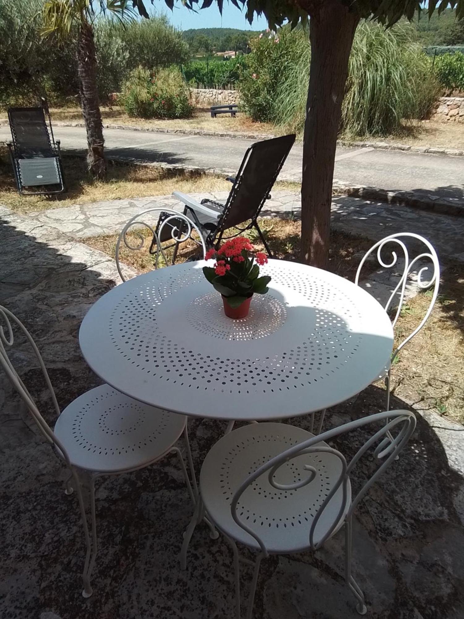 Cotignac Sejour Vacances Экстерьер фото
